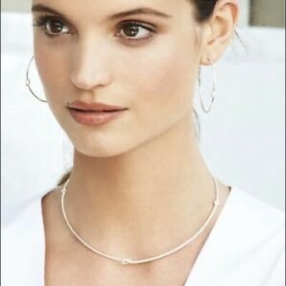 Stella & Dot yellow gold knot necklace